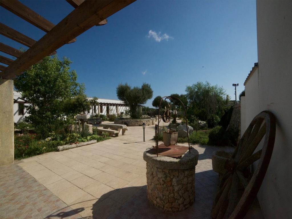 Вилла Masseria Cinti Bagnolo del Salento Экстерьер фото