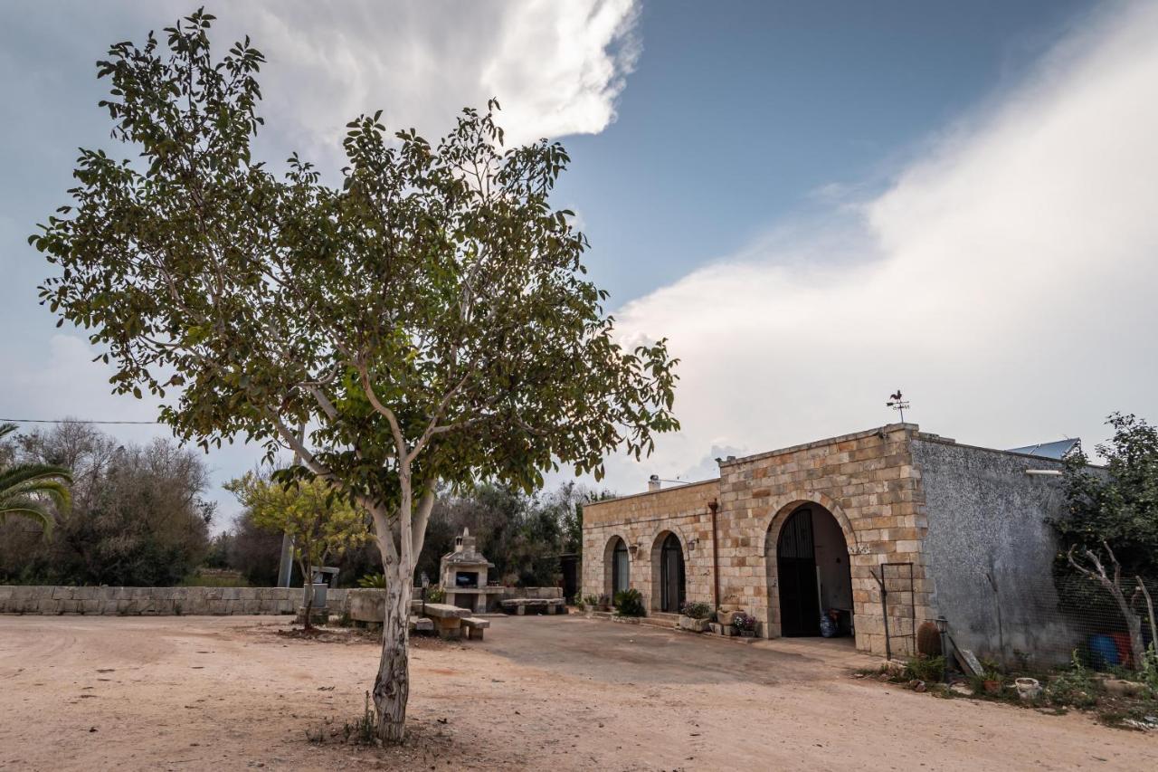 Вилла Masseria Cinti Bagnolo del Salento Экстерьер фото